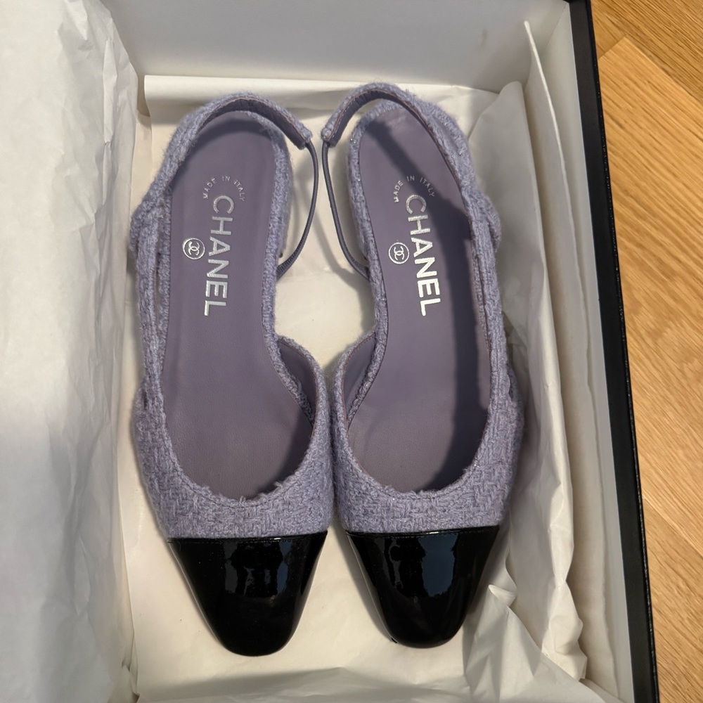 CHANEL Tweed Slingback